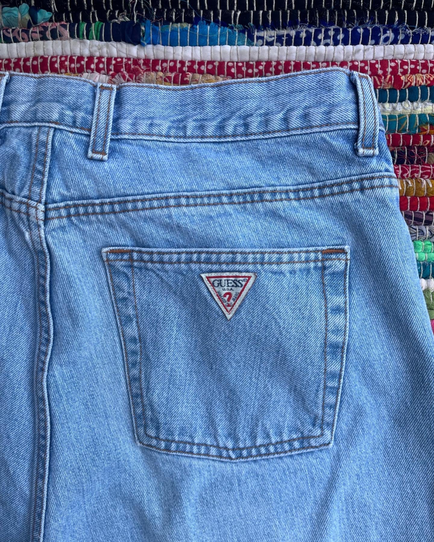 Light Wash Vintage Guess Jeans